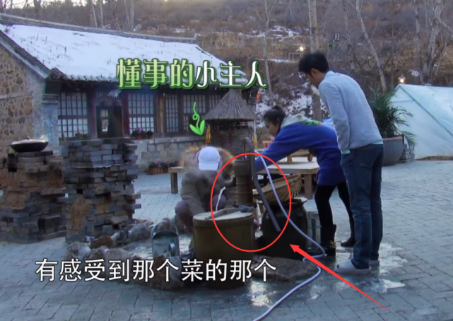 #向往的生活#《向往的生活》越来越先进了，谁注意到张婧仪洗手这一幕？太真实