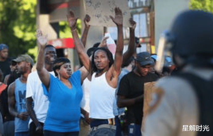 美国：截止6月2日晚上23：42，美国动乱升级，暴乱彻底变“内战”！