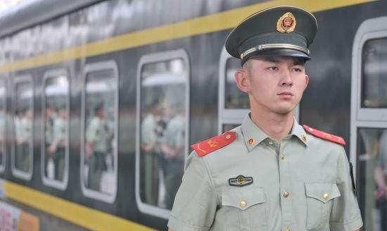 「」退伍军人的“退伍证”丢失了，去登记的时候需要准备什么证明？