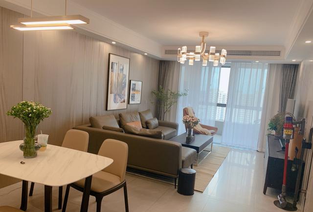 |晒晒现代轻奢新房，进门就被客厅的气质迷住，不过最爱女儿房间！