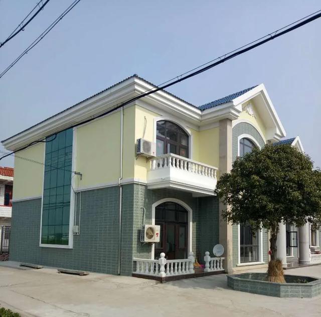 「」占地156平，二层带车库别墅，建成案例超亮眼，邻居都来问图纸