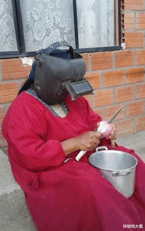 ▲“右边给你20万，左边彩礼20万，你选哪个？”哈哈哈是个难题啊！