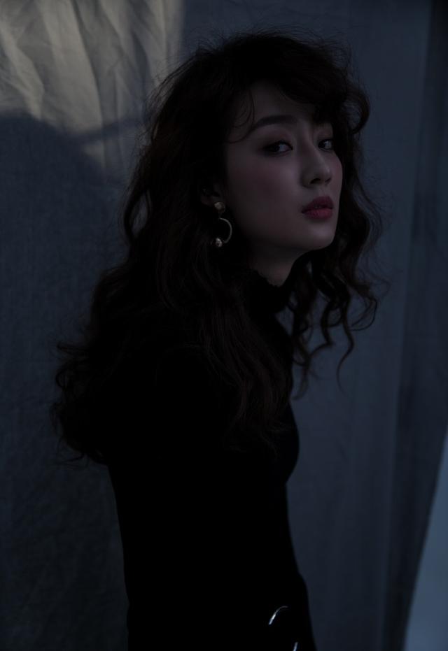 朱闪闪：《安家》里的朱闪闪，现实中反差巨大，曾是张一山眼中的校园女神