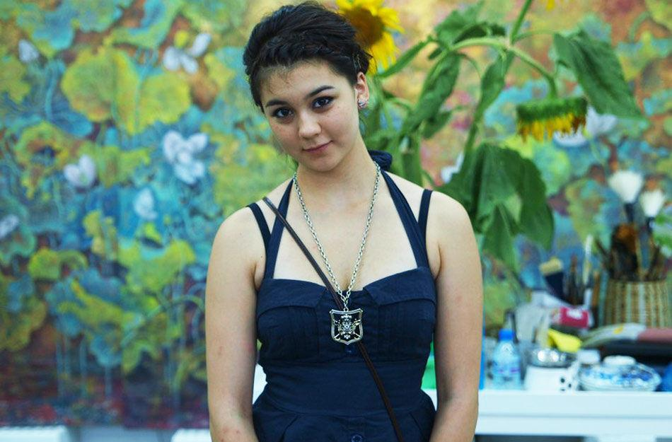 张铁林|张铁林的混血女儿已长成，混血颜值太高被赞：不愧是“皇室公主”