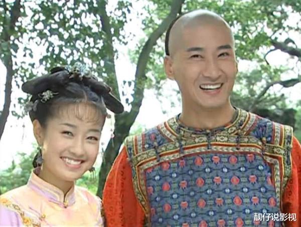 #尔康#还珠格格：同样是看知画跳舞，尔康手紧握紫薇，你看永琪在干嘛？