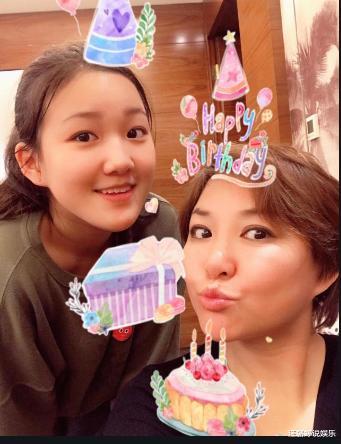 李静：对不起，史可咱们离婚吧！黄小茂转身娶亿万主持人李静