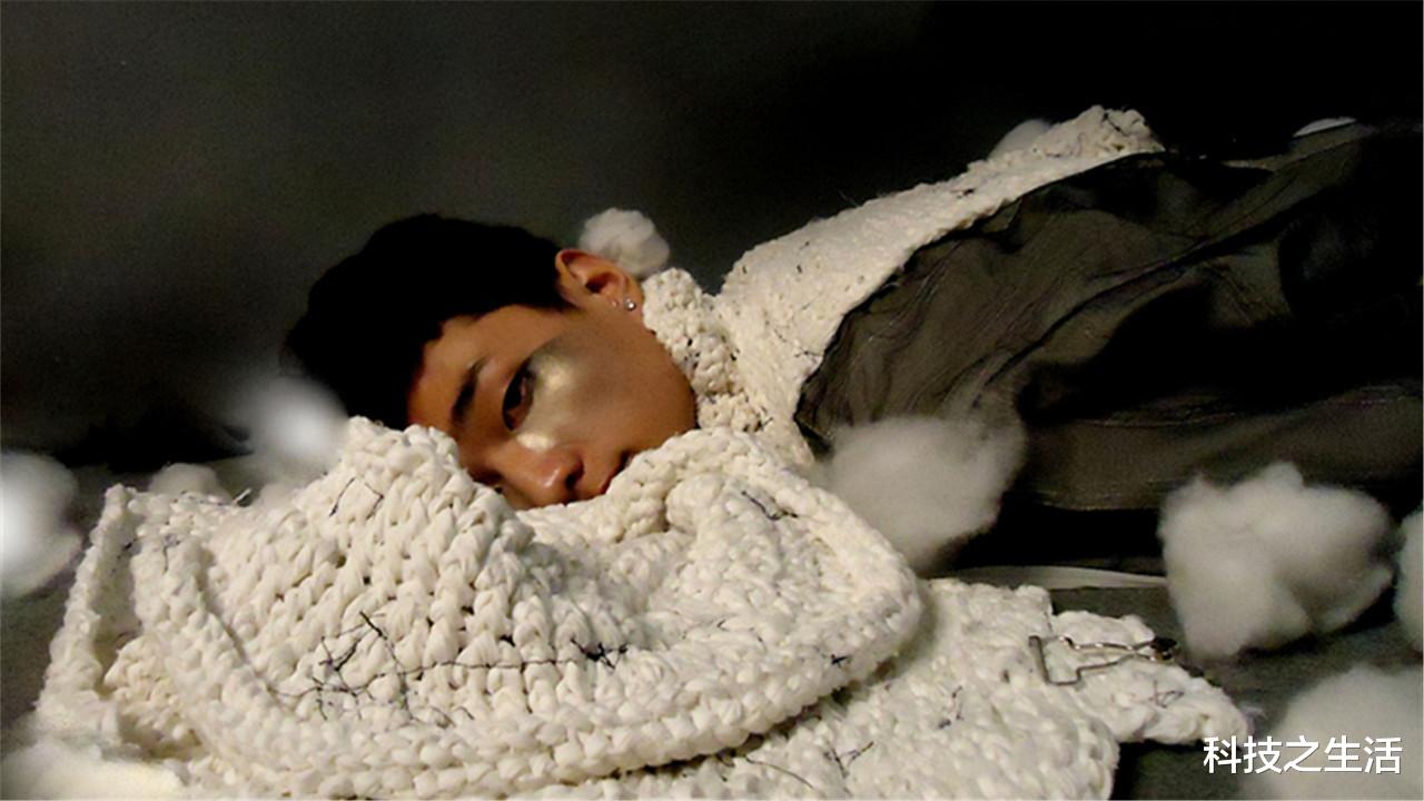 |从科学上看，“冻死”和“热死”，哪一个更让人不痛苦？