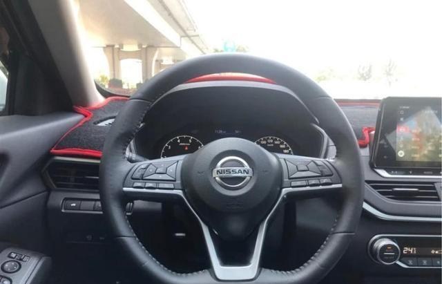 日产天籁|买雅阁、凯美瑞压力太大，考虑良久入手日产天籁，这价格给力吗