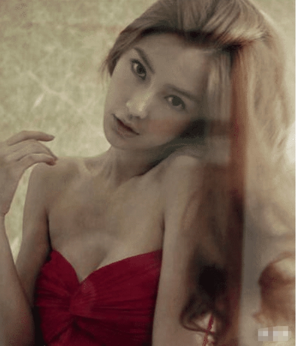 『Angelababy』杨颖到底有多撩人? 当她10年前的旧照流出后, 网友: 黄晓明眼光真毒