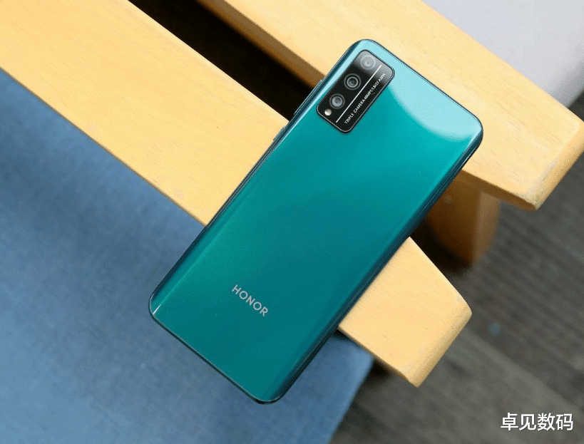 tiktok|麒麟810狠心清仓，6+128G跌至1389元，4000mAh+OLED屏！