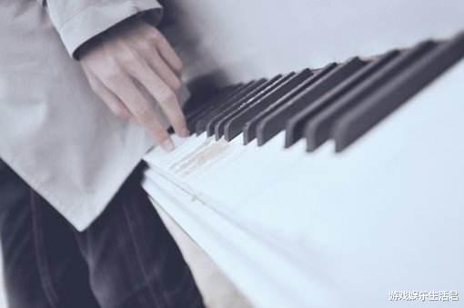 「iu」成人钢琴，是否能“半路弹唱”？萧敬腾说了两点很受用