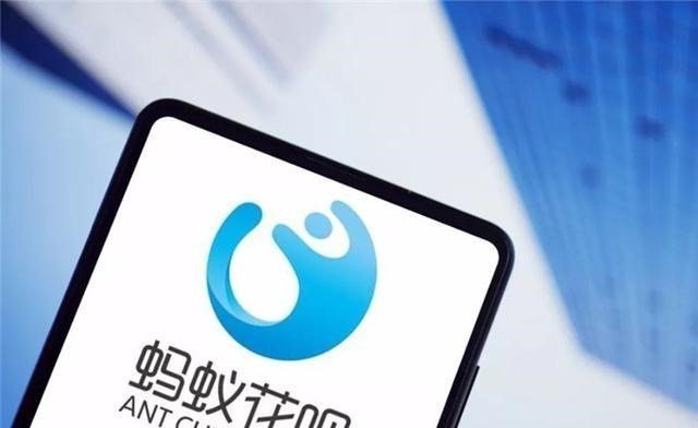 蚂蚁花呗▲第一位使用支付宝的用户,马云赠他1000万花呗额度,如今过成这样