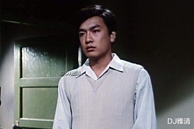 章申|星二代童星出道，颜值不输许亚军却戏红人不红，曾走过弯路，如今58岁越来越帅