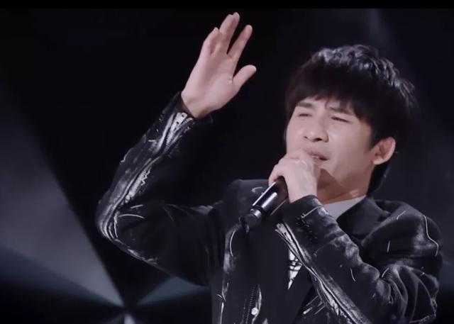 #丁太升#音综评委针对吴青峰骂遍乐坛，狂怼男团划水却说喜欢杨超越？