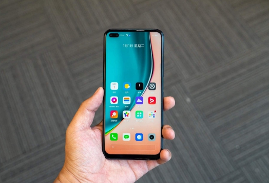 华为p40：三款适合年轻人的手机 兼备性价比与拍摄能力 同为骁龙765G！