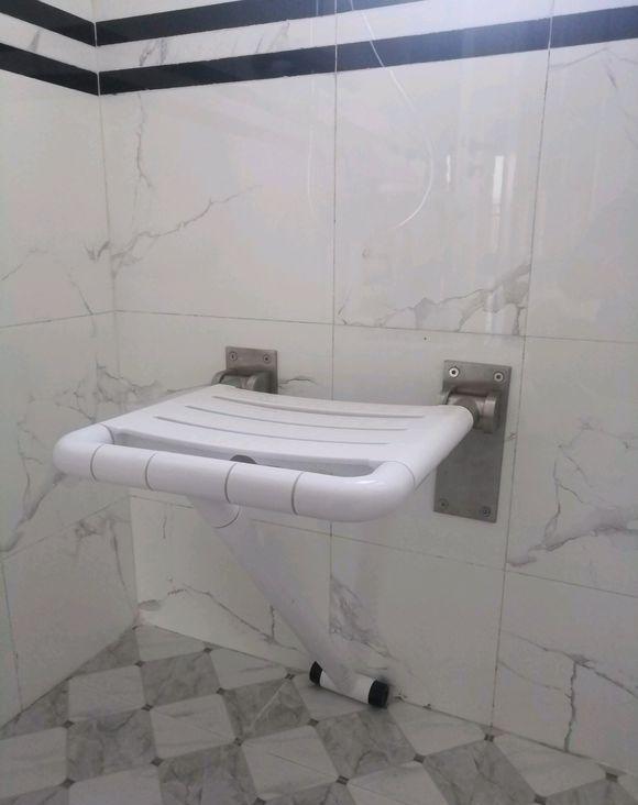 []简单装修的新房，打扫干净就很漂亮了，最满意电视墙和玄关，晒晒