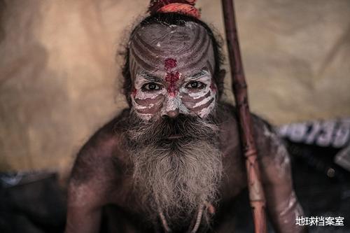 #光纤#在东南亚丛林,发现一种神秘生物,传说是苦行僧死后变的