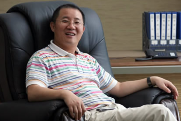 李云龙|41岁身家50亿美金,娶了“李云龙”的妻子,如今却身败名裂?