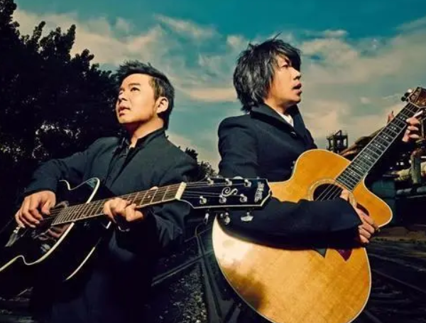 水木年华|清华大学水木年华乐队惨遭淘汰，还被吐槽油腻？