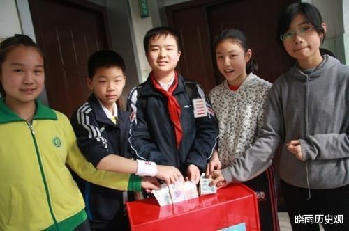 哈佛大学|五道杠队长和不屑弟的反差人生：一个考上民办大学，一个上了哈佛