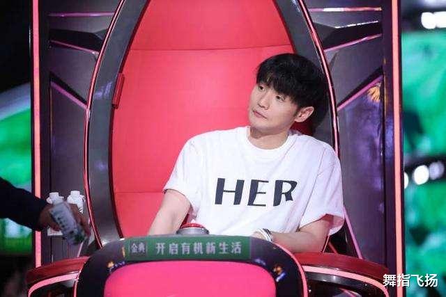 李健|《中国好声音》知名音乐人降临，李宇春直呼“我认识他”，李健-我们没转啊