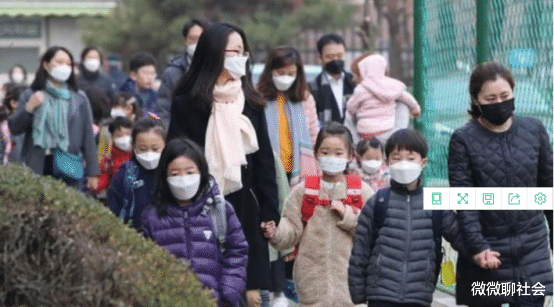 #高校#定了!小学暂时取消所有考试,叫停开学,家长慌了:这不折腾人么!