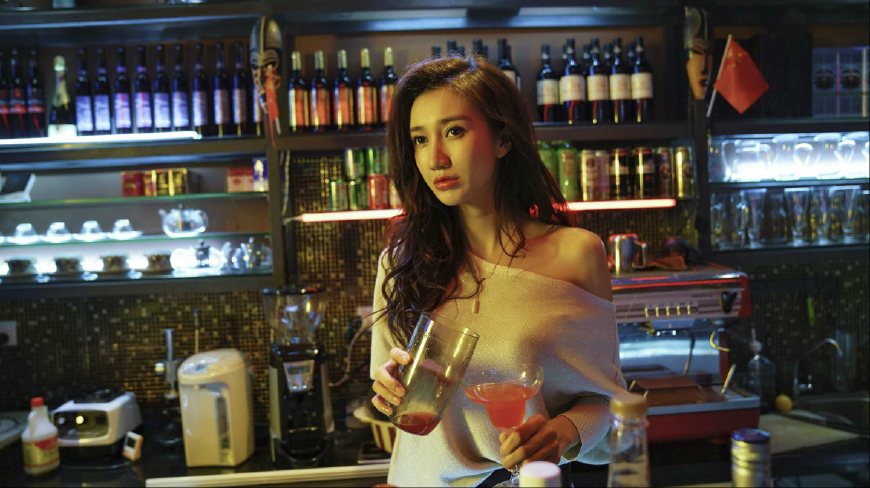 黄渤|她与徐峥合作多年都没被捧红，黄渤仅仅用了10秒，就让她意外走红