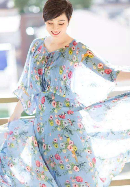 陈法蓉|陈法蓉：为刘德华退赛环球小姐，4段感情坎坷，54岁现状如何