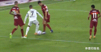 尤文图斯|C罗逆天！造点+“扣球”式头球破门，尤文2-2揪出一败笔？