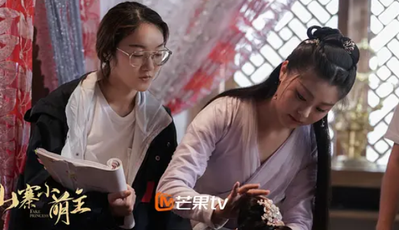 【秋蝉】开播两天挤下《秋蝉》登热度榜二，这部无脑甜宠剧凭什么？