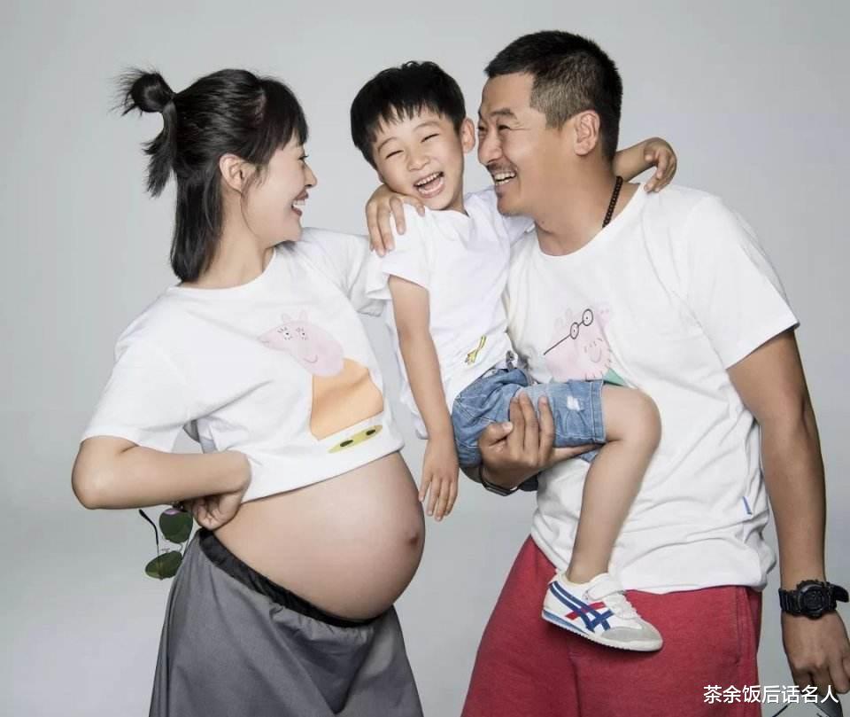 齐奎|著名演员齐奎：娶中专初恋做妻子，当上爸爸后差点自杀