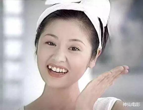 「刘亦菲」一口乱牙的赵薇，整牙前的范冰冰，未变脸的林心如，22年堪比换头