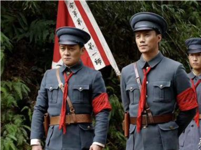 秋收起义|秋收起义副总指挥,投靠蒋介石成中将军长,莱芜战役被俘坐牢15年