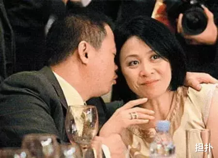 李嘉诚|李嘉诚借百亿给邻居，先赚走8亿利息，后趁机吞并对方的百亿大楼