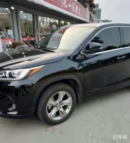 丰田汉兰达▲老爸让我买途昂，我却用31万买了汉兰达，大家看我买贵了没有？