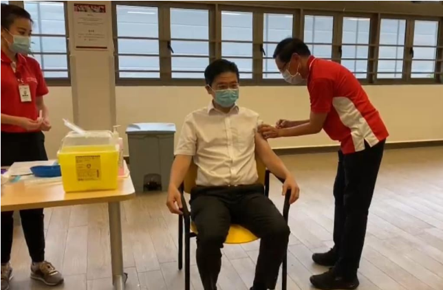 新加坡“抗疫部長”：不要等中國疫苗，輪到自己就接種-圖2