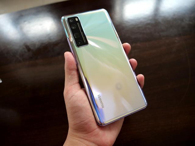 『摄像头』5月份的华为手机不能盲目听别人说好就买!这4款华为才是值得拥有