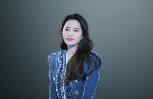 自然美|中国最自然美的四大女星，每一个都美得倾国倾城，哪个是你的最爱