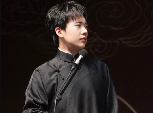 郭麒麟|肩负重任!郭麒麟被曝再接综艺节目,成德云社“赚外快”扛把子