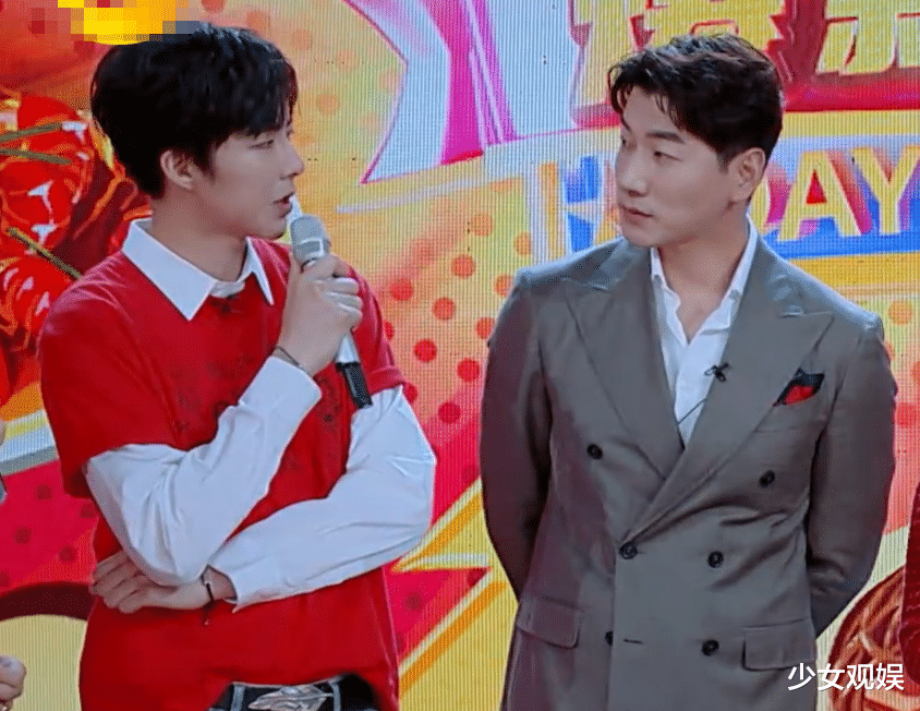 刘宇宁|187刘宇宁跟188张亮同台录节目，二人站一块后，真实身高太显然