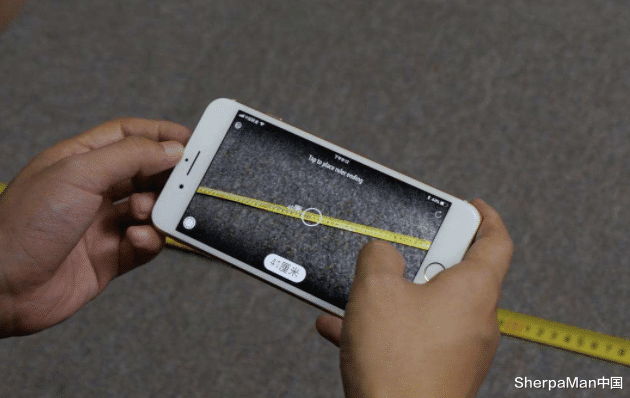 小q|小米有品推“圆饼尺”，单手1秒测距离、体积、面积，网友：钢卷尺已扔