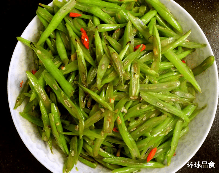 胡辣汤|入冬前，吃猪肉牛肉不如它，每天炒一盘，钙质比牛奶高，孩子长个头