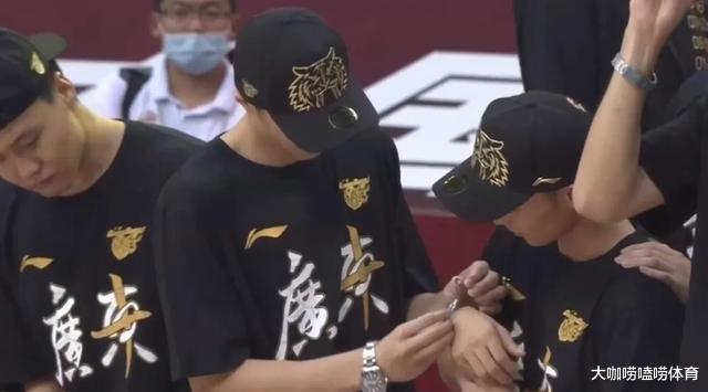 广东男篮|CBA总冠军手表!广东夺冠每人一块,你知道它值多少钱吗?