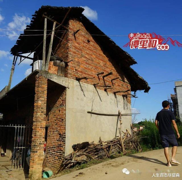 湖南大学|湖南大学贫困硕士毕业生殉情，他不是输给了爱情，而是输给了贫穷