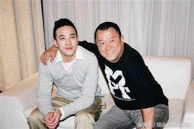 曾志伟|曾志伟的2任妻子：现妻病逝，原配嫁闺蜜儿子，今生活令人羡慕