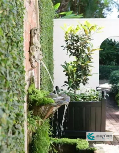「」庭院景墙，竟能如此别具一格！