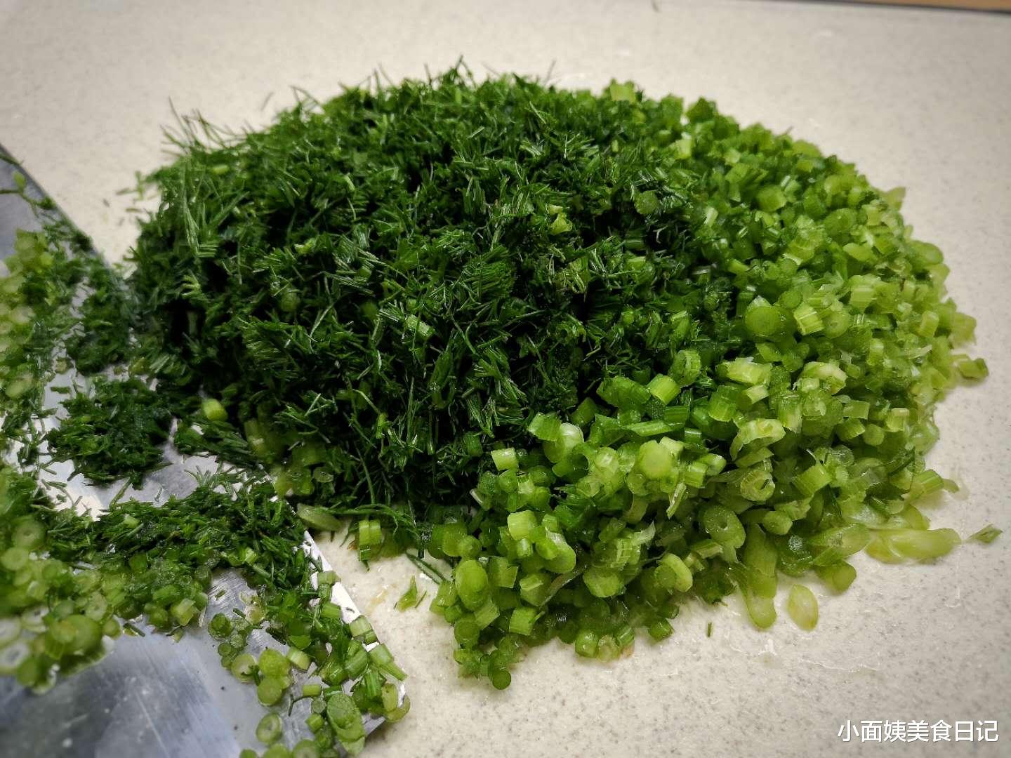 入伏|入伏后，这菜正当季，做成早餐饼，女儿爱吃不挑食，身体棒棒滴！