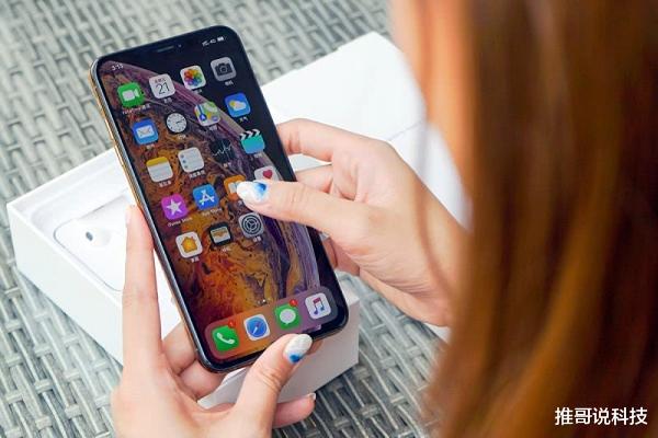 苹果|买iPhone也分好坏，别跟风乱买，这三款更值得！