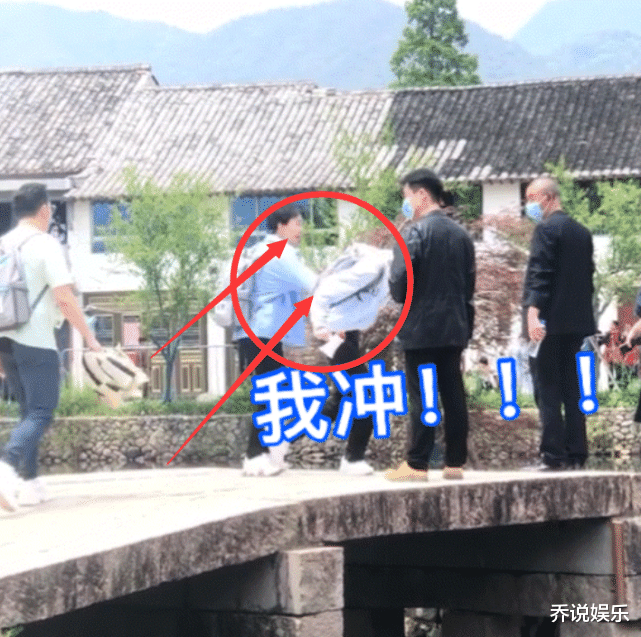 郭麒麟▲奔跑吧：郭麒麟被蔡徐坤“搂着”出游有多闹心？保镖：看着心慌