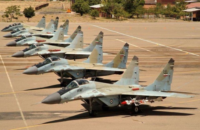 萨达姆|萨达姆将800架先进战机埋进沙漠，为何不用来对抗美军？原因很简单